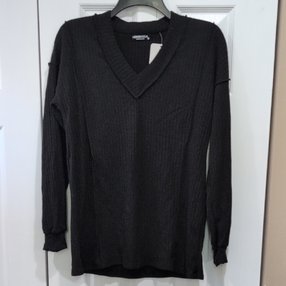 NEW Heimish V-neck Top